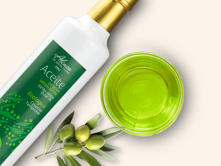 Aceite de oliva virgen extra ecológico: qué es, beneficios y por qué cada vez más gente lo elige